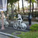 자전거 조형물 이미지