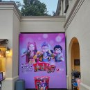 K랜드 | 비 오는 날 다녀온 에버랜드 케데헌존 후기｜우비 입고 즐긴 K-POP 데몬 헌터스 존