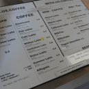 위드어스(withus) | 행궁동 카페 행궁동 성곽 북지터 : 위드어스커피 @with.us.coffee