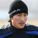 김남일의 연봉이 국내 축구선수로는 꽤 되는 것 같네요. 이미지