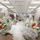 안양건설회관 | [W]서울/경기 밝은 웨딩홀 리스트 : 화이트+그린 플라워