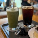 크리스피파이은평뉴타운점미어 | 진관동 카페 | 카페 떠리 바스크 치즈 케이크, 그린티 스무디, 아이스아메리카노 후기