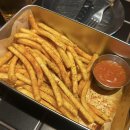 독타운피자 | 합정 피자 맛집 ‘독타운피자’ 후기 : 통창 뷰 보며 즐기는 인생 피맥 타임