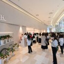 자라 앞 이미지