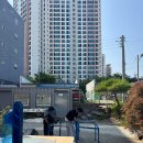 1인소파 2인철재테이블 이미지