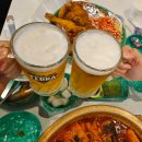 오늘은옛닭먹는날 | 🍺 방배동카페거리 맛집 춤닭치킨, 레트로 감성에 취하고 치킨과 떡볶이에 반하다