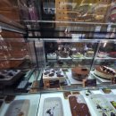 투썸플레이스포천중앙점 | 포천 신읍동 투썸플레이스 후기｜케이크 종류 이렇게 많은 지점 처음 봤습니다 (조용한 카페 추천)