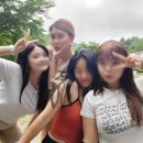 계곡속의바위집 이미지