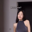 이런 여사친이 갑자기 훅들어오면 승낙한다 vs 거절한다 이미지