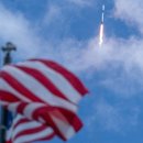 미국-러시아-일본 승무원이 플로리다에서 우주 정거장으로 향하는 리프트 이미지