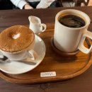 여유로운 아침의 클래식 산책 이미지