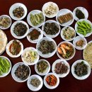 Too many side dishes?반찬이 너무 많나요? 전통 한국 가정식 레스토랑이 사라지는 이유와 중요한 이유 이미지