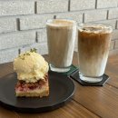 용산-서빙-386 | [용산구/서빙고역] 웨스트빙고 : 용산공원카페 따뜻한 분위기의 카페