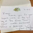 테일러 스위프트가 스텝들에게 준 보너스 클라스 이미지