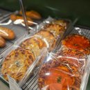힐링우드(주)(3종) | ​[마곡 카페 명장시대] 장마철 비 안 맞고 가는 르웨스트 대형 빵집, 카공 북카페 추천 솔직후기 ☕️