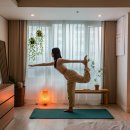 이브닝 스트레칭 요가 이미지