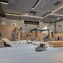 고려불교백화점 | 판교 현대백화점 트러스 설치- 디즈니 스토어 추석 달맞이 팝업 전시 구조물 시공 후기