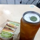 달리는커피에버랜드역점