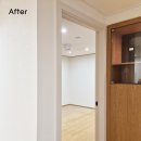 건건8길 | 화이트 프레임 속 우드 도어, 문틀만 바꿔 완성한 감성 인테리어 건건 e-편한 세상 인테리어필름 후기