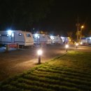 카라반 캠핑장 이미지