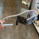 동성빌딩 | 진주 안경 이노티안경 동성점 오클리 러닝 고글 구매한 후기