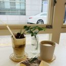 바른차를만드는사람들 | 대구 반월당역 디저트 카페 바른청년 티라미슈 아인슈페너 맛집