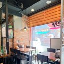 장춘왕족발식당 | 성수핫플 권식족발 성수본점 반반왕족발 후기, 쫄깃 깔끔한 맛, 사이드메뉴까지 대만족!