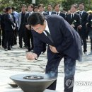 봉하마을 묘역화장실 이미지