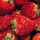 딸기로 자신있는 쌩얼 만드는법 이미지