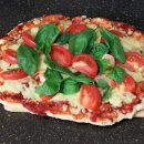토마토 피자 이미지