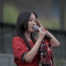 어제자 광화문 거리 응원중에 HYNN 박혜원 라이브 이미지