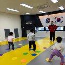 경희대TOP 검단태권도장 | 아이들 눈높이에 맞춰서 수업하는 검단유아태권도 경희대 TOP 검단태권도장