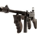 20발 탄창 및 드럼탄창을 착용한 'M1928A1 톰슨 기관단총' 이미지