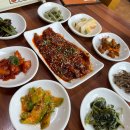 앤펜션 | 홍천]10월 연휴에 급 떠난 강원도여행🍂 홍천 계곡바로앞 펜션🏠에어비앤비 예약🏠길매식당 잣두부정식 추천🤤‼️