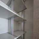 김해센텀Q시티 아파트 경로당 | 김해 센텀큐시티 아파트 무타공 팬트리선반 설치시공 가격 일광선반