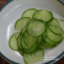 가브리엘 농장 | 천안 가브리엘농장 오이 맛있게먹고 있어요