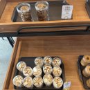 GS25동두천보산점 | [동두천 커피팀버] 감각적인 공간과 편안한 쇼파좌석인 애견동반 대형카페