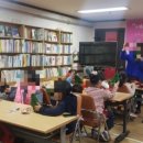 얘들아 도서관에서 놀자 이미지