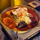 나이스포차 | 건대 술집 “주인문포차” / 술도 안주도 제대로인 주포차에서 해물쫄면순두부 고추튀김 후기