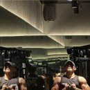 남주혁 팔+어깨 근황 이미지