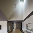 주택 담장 앞 이미지