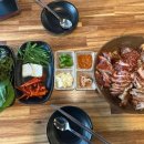 모두모여족발먹자