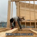 [빌더하우스] 김제 근린상가건물 목조주택 , 경량목조시공 - 골조공사:지붕합판 및 방수시트 작업 이미지