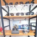 아이유 안경 콘택트 이미지