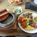 돌솥한정식 이미지