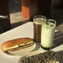 플레이 그라운드 | 용산역 신상 대형카페 "하이브 플레이그라운드" 솔직후기