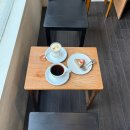 동성초 앞 | 전포 애견 동반 카페 분위기 좋은 고즈넉한 감성 피보