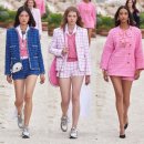 확실히 Y2K 스타일로 방향이 잡힌 듯한 이번 2023 Spring fashion 패션쇼들 이미지