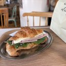 테디햄 | 삼각지 빵집 카페 테디뵈르하우스 용산점 흑백요리사 크루아상 맛집 후기