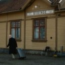 창문 넘어 도망친 100세 노인 이미지